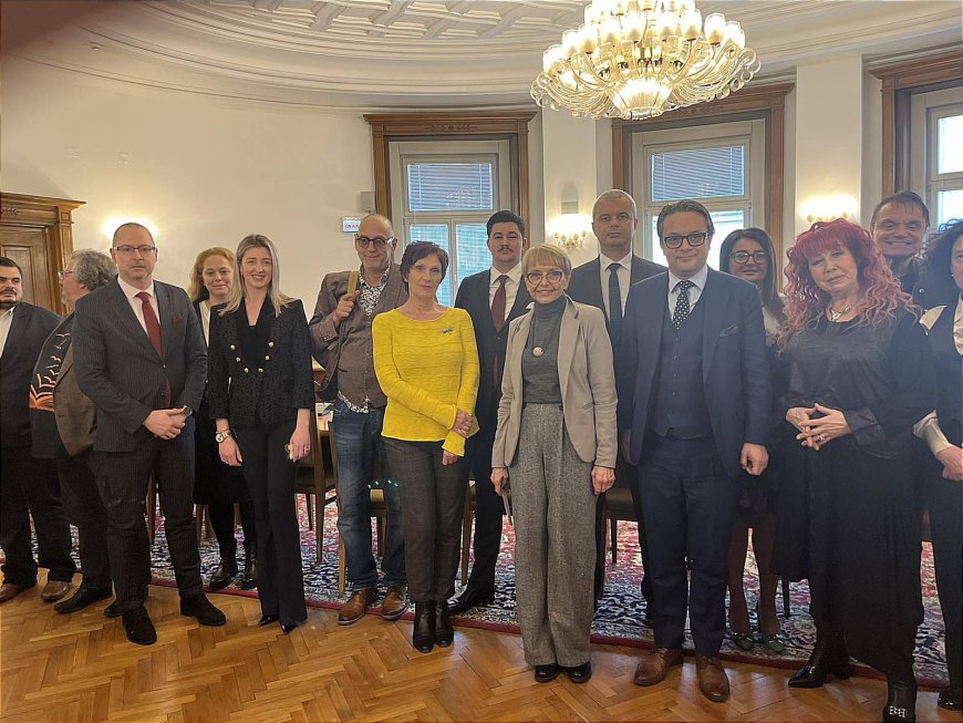 „Артисти на сцената и след нея“ – социална подкрепа и признание за българските изпълнители от концертната система преди 1989 г.